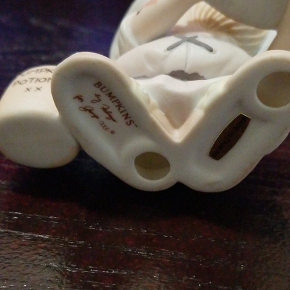 Bumpkins by Fabrizio Grandpa with Pie - Picture 6 of 6